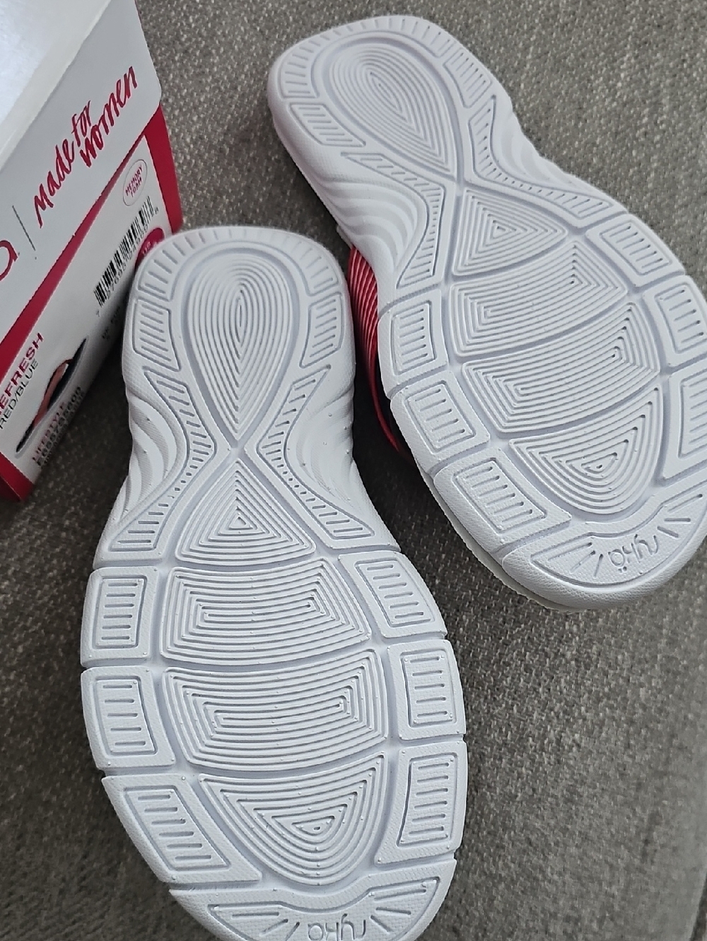NWT Ryka Refresh Red White Blue Memory Foam Thong T-strap Sandals Flops 7M - Picture 2 of 3